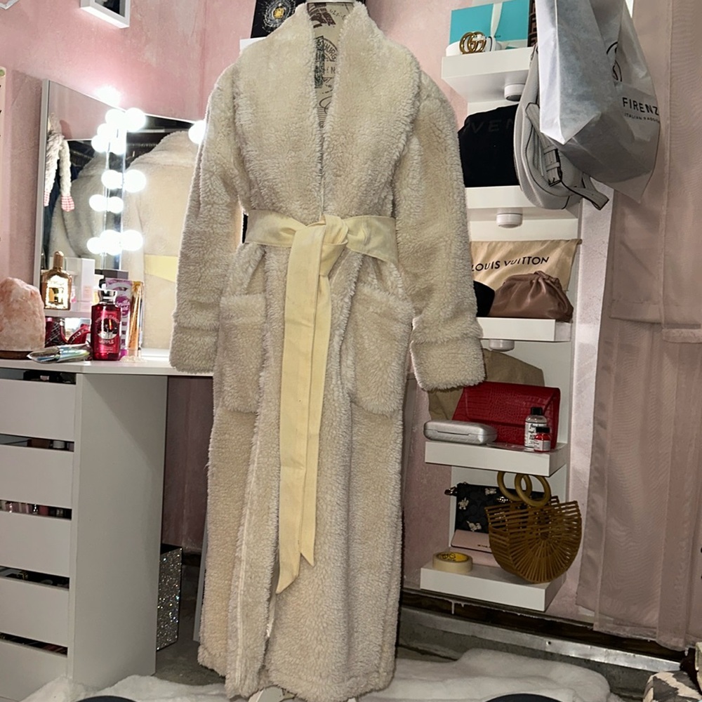 Jluxlabel cream teddy coat NWOT